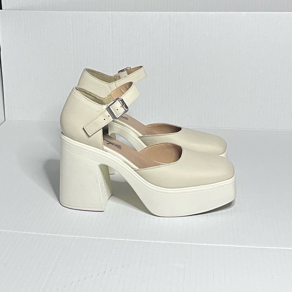 Free People Beige Platform Mary Jane Heels - Picture 11 of 15